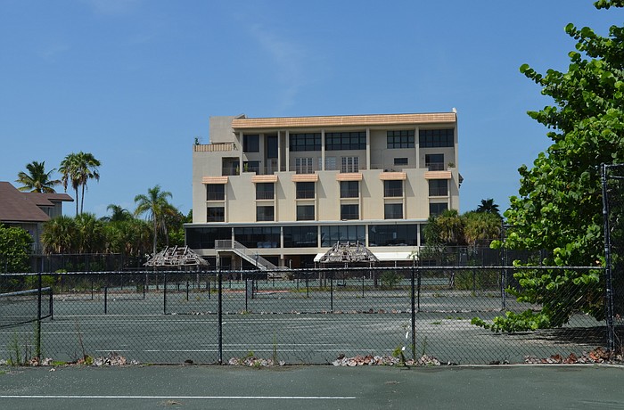 To develop the entire 18-acre Colony site, a developer needs approximately 3 acres of tennis courts, walking trails and other amenities that sit mostly within the middle of the property.