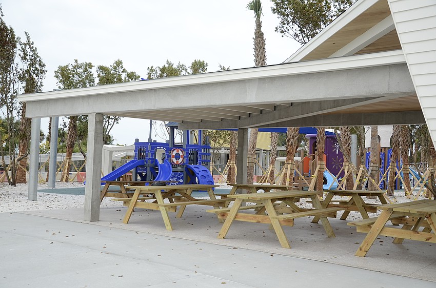The east esplanade has a large picnic area as well as smaller one- and two-table options.