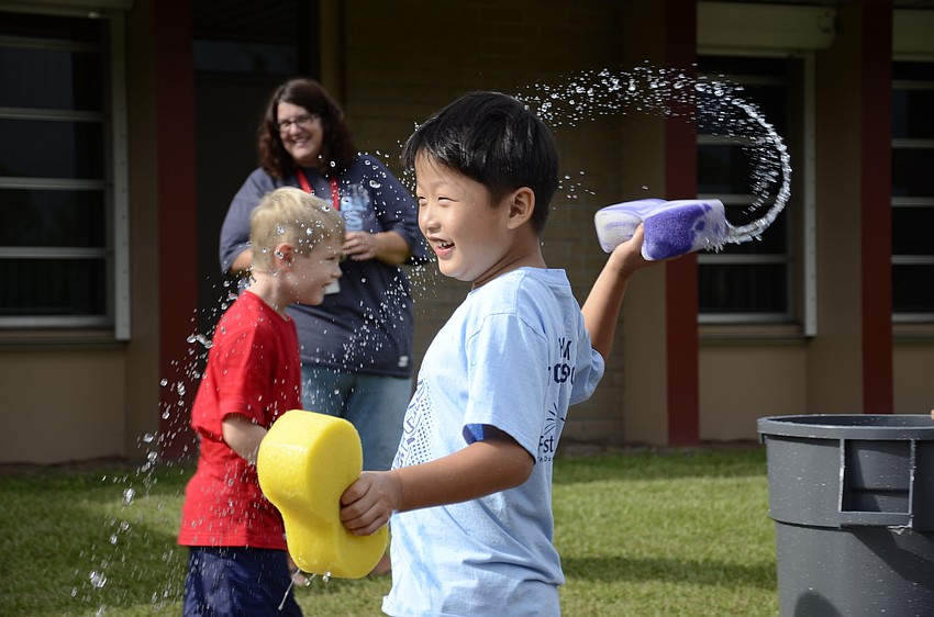 Robert Zhang thows his sponges at the principal.