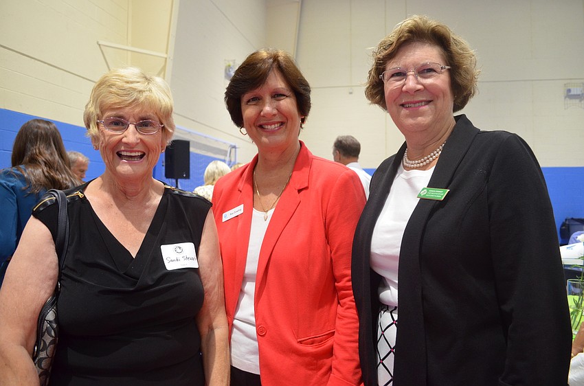 Sandi Stewart, Rae Dowling and Susan Stewart