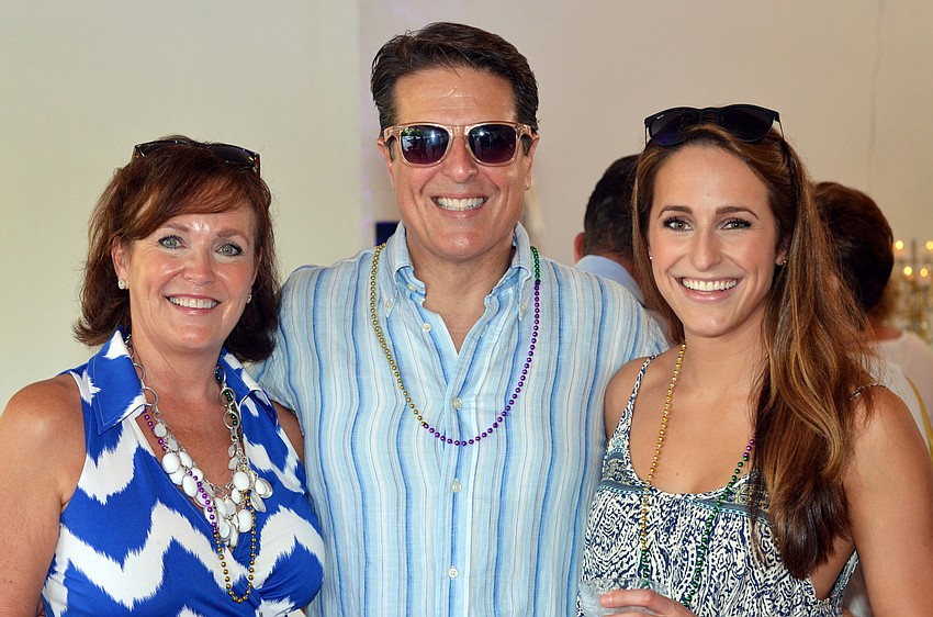 Sharon, Fernando and Via Viteri