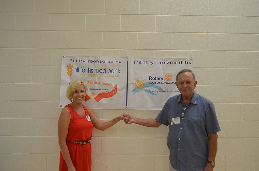 Pantry coordinators Teresa and Bob Simmons