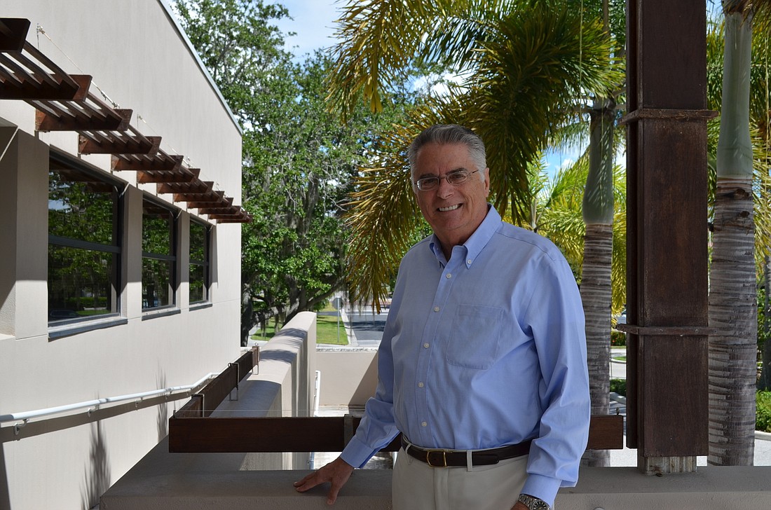 Country Club Shores resident Armando Linde announced Sept. 25 he intends to run for the District 1 Longboat Key commission seat.