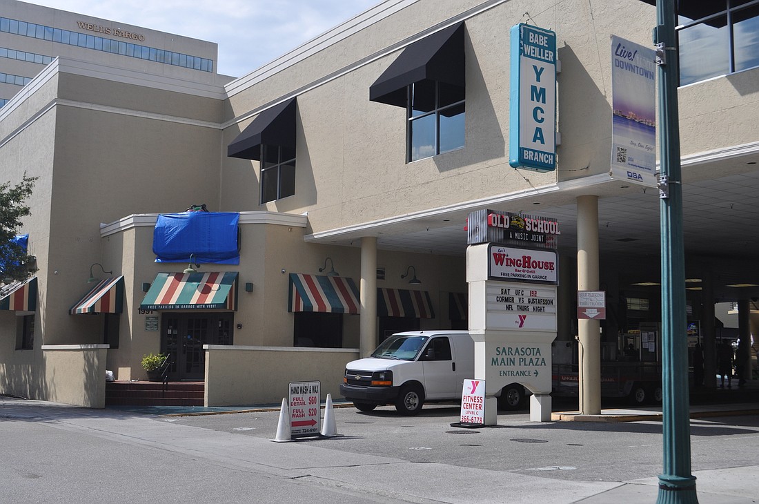 The Applebee's in downtown Sarasota opened in the late 1990s.