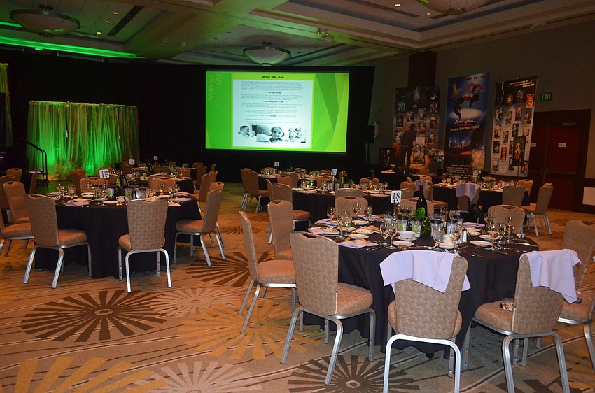 The event featured a cocktail hour, dinner and a show by performance painter Michael Israel.