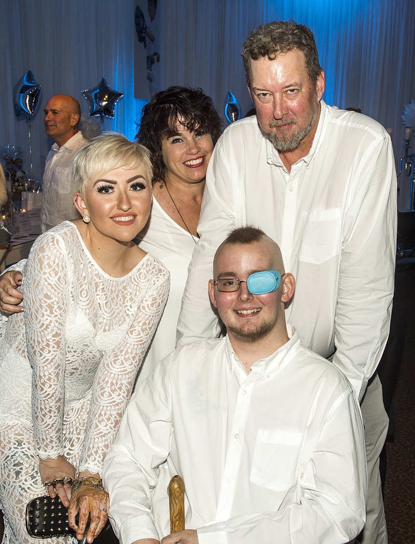 Lauren Ralph, Heather, Chris and Jamie Myers