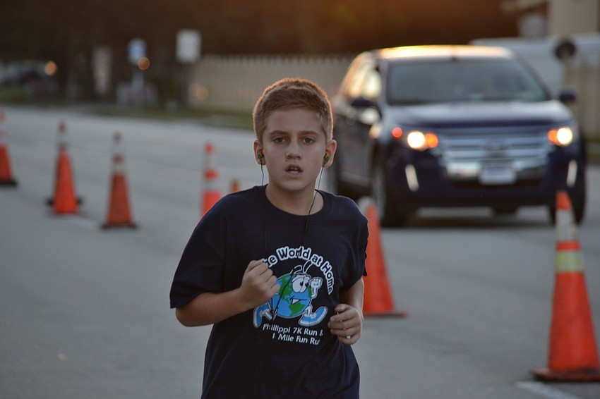 Stephen Voight before the final turn of the 1-mile Fun Run.