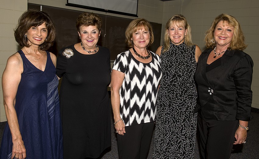 June Haley, Cassandra Blackford, Linda Parkey with Denise Fines and Marilyn Calhoun
