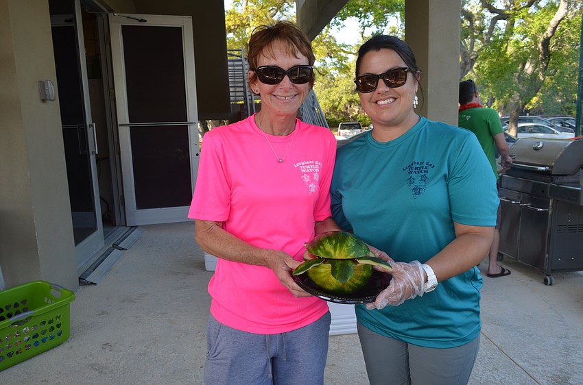 Volunteers JoAnn Mancuso and Jennifer Sargeant