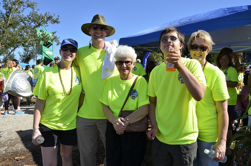 Karen Feduccia with Keith and Bett Brown, Andrew Feduccia and Diane Battle