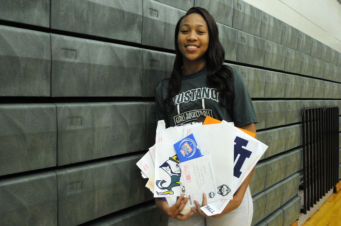 Lakewood Ranch junior forward LaDazhia Williams already has received 15 scholarship offers.