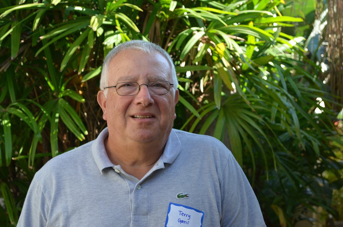 Commissioner Terry Gans has qualified to run as a candidate for his Longboat Key Town Commission at-large seat.