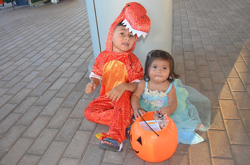 Logan, 3, and Penny Zak, 11 months