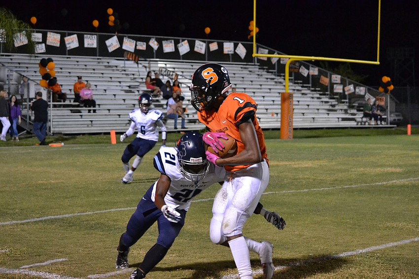 Talik Keaton runs the ball