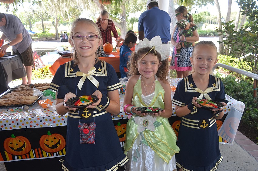 Riley Oberlin, 9, Brooklyn Martin, 5, and Hannah Walker, 6