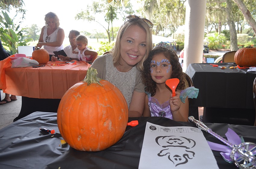 Autumn Failla and Maia Linehan-Failla, 4