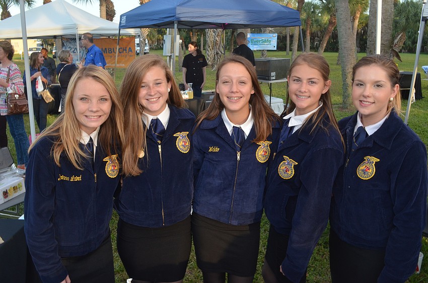 Briana Laird, Nicole Laws, Madison Waldo, Caitlin Moore and Heather Crouch