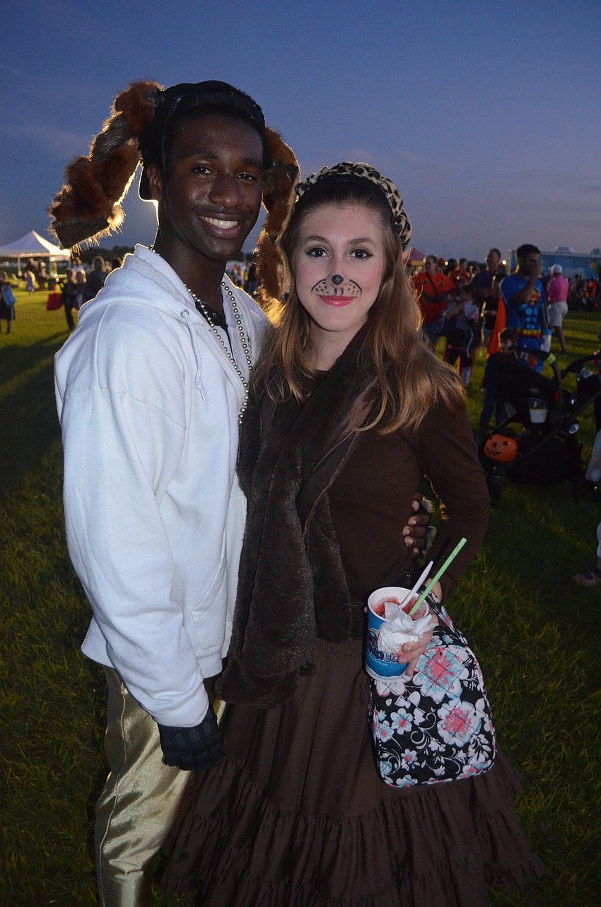 D'Andre Hobbs and Caroline Culbreath, of Lakewood Ranch, attend the event with friends.