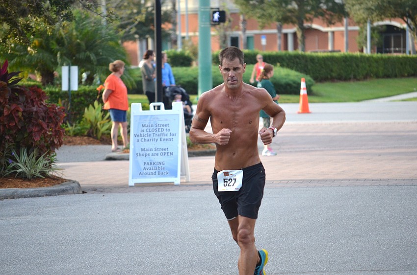 Scott Horns, of Bradenton, maintains a steady pace.