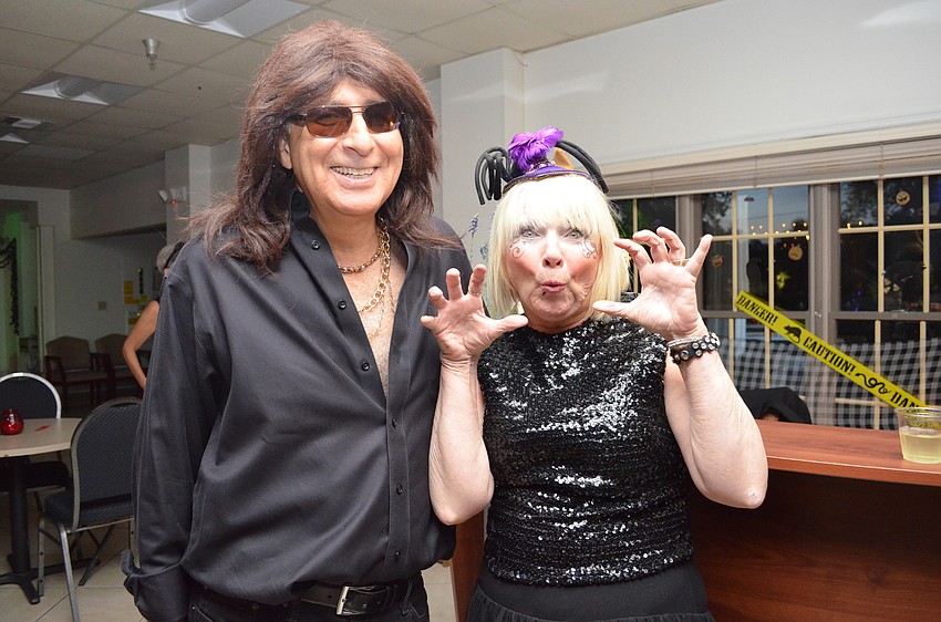 Friendship Centers President and CEO Robert Carter and Pattie Hall.