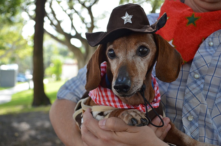Rudy dressed as a sheriff.
