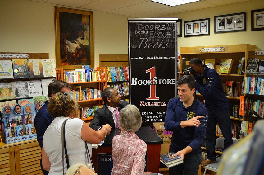 Presidential candidate Ben Carson signed more than 600 books during an event in downtown Sarasota today.