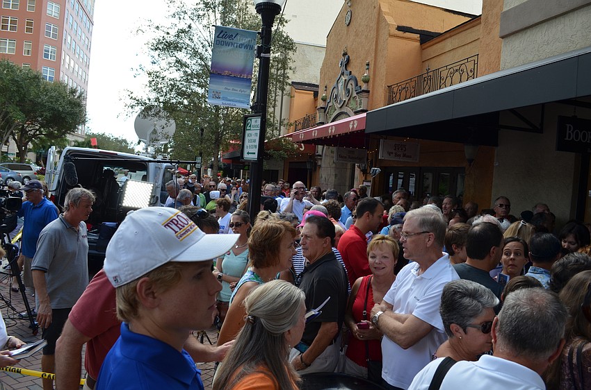 More than 600 people filled Main Street while waiting for Republican presidential candidate Ben Carson's book signing.