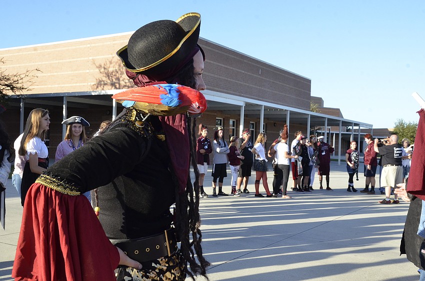 Abby Sutton said she didn't have a name for her parrot.