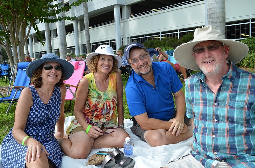 Laura Briefman, Marilyn and Harold Davis with Mark Briefman