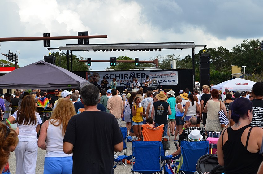 Two stages were set up with live performance on either end of the block so that guests didn't have to miss a beat.