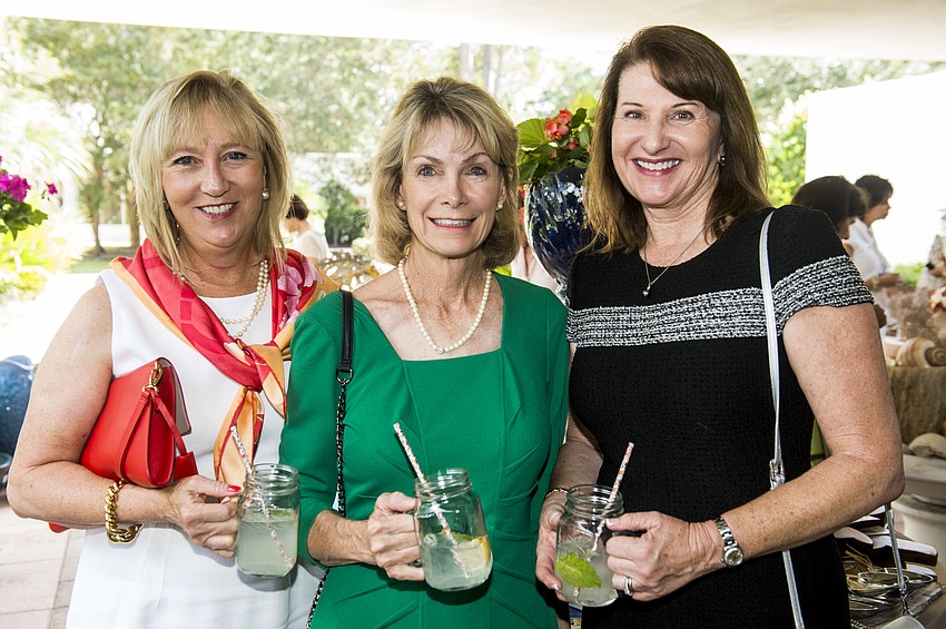 Kris Miller with Laura Peters and Debbie Seitl