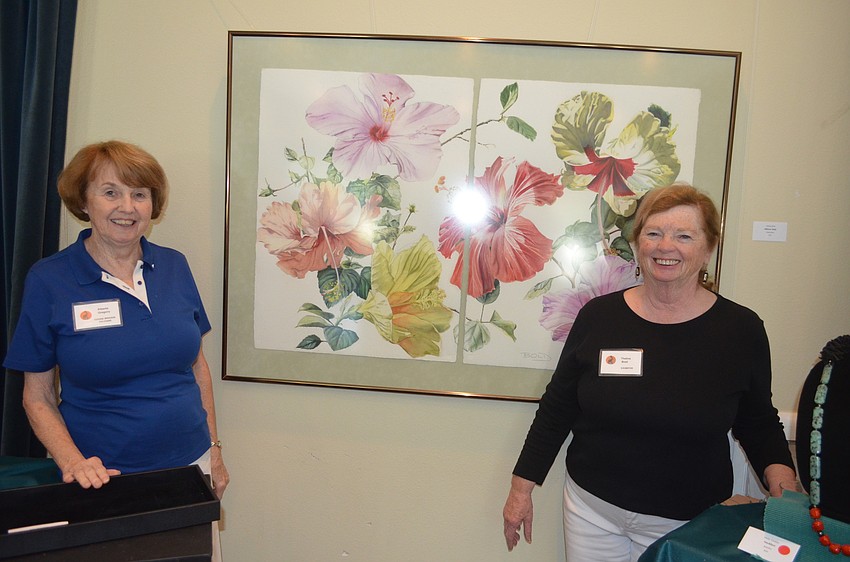 Alberta Gregory and Thelma Bold with Bold’s “Hibiscus Study”
