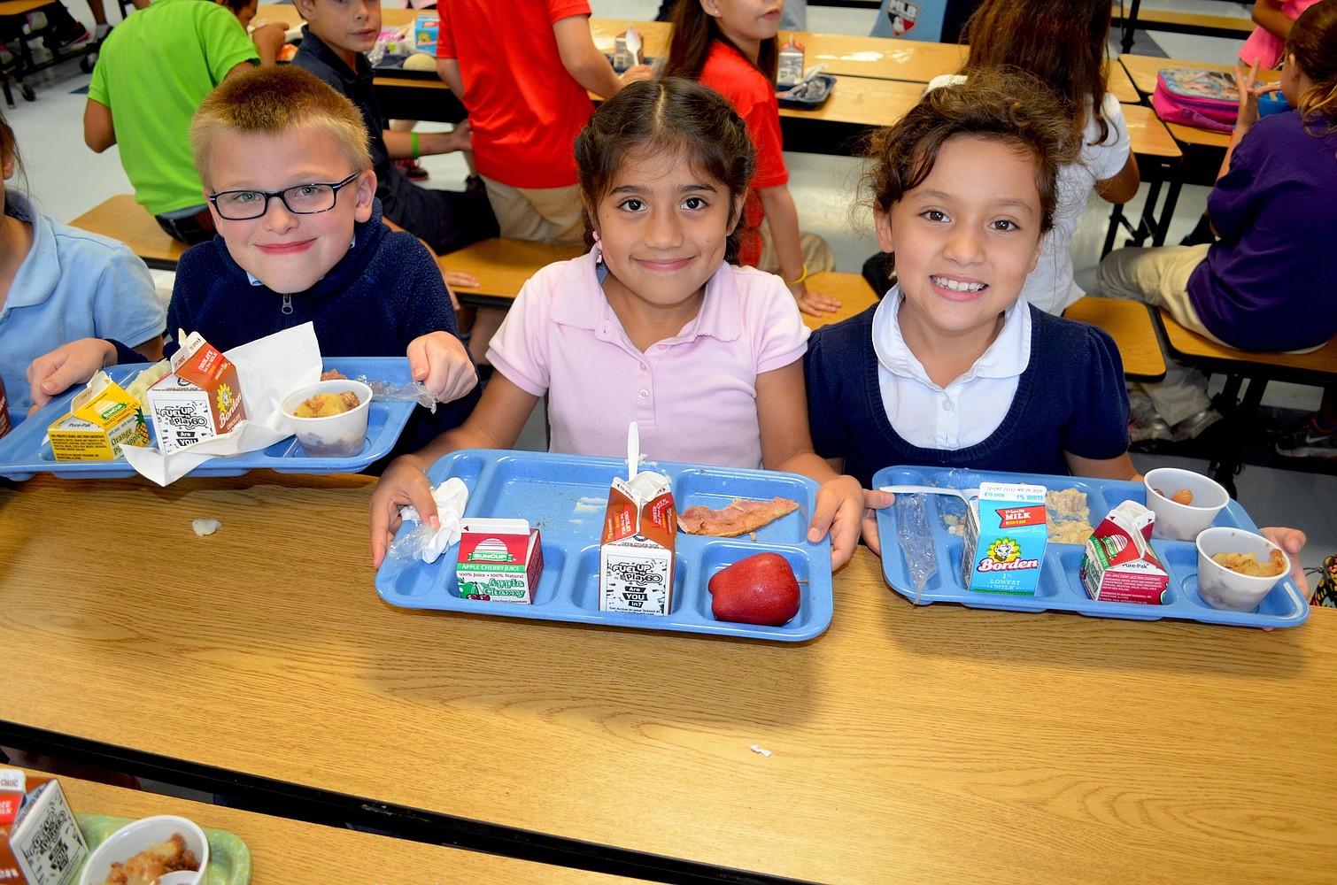 Bashaw Elementary serves up Thanksgiving meal | Your Observer