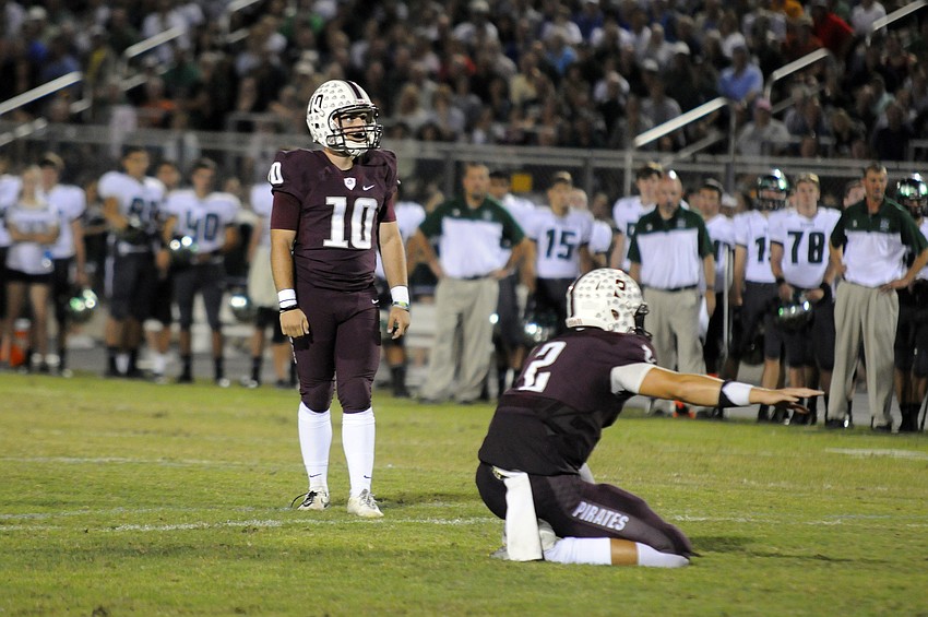 Braden River kicker Kyle Thoma hit an 18-yard field goal as time expired in the first half.