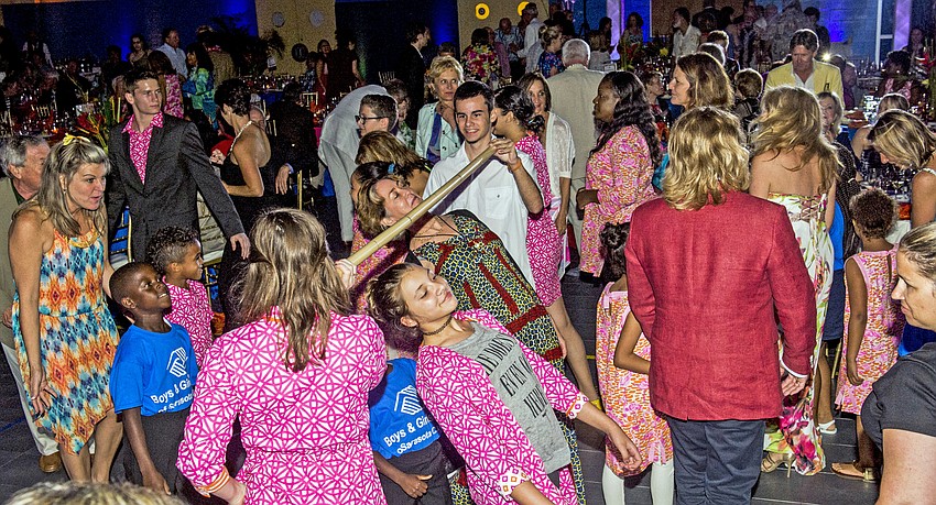 Everybody limbo-dance!