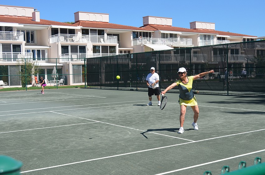 Jane Churchill swings.