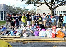 Haile Middle band students donate toys.