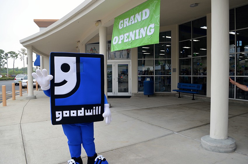 Goodwill employees got every waiting customer into the store within seven minutes.