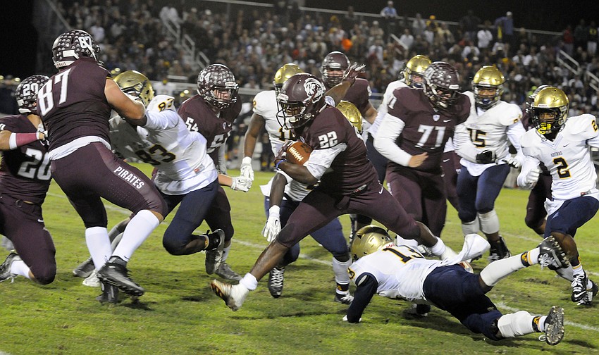 Braden River running back Dexter Hodo carried the ball 16 times for 58 yards.