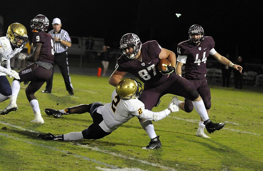 Braden River senior tight end Ryan Neuzil caught a pass for a first down in the second quarter.