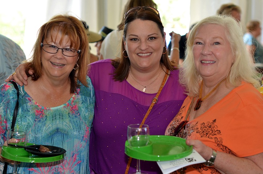 Cindy Kelly with Natalie and Libby May