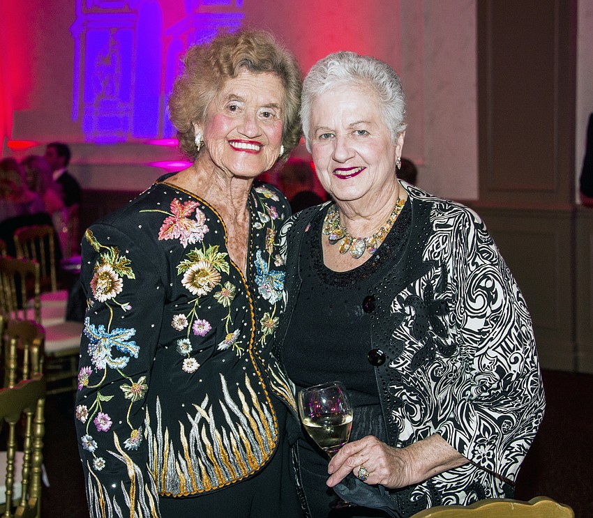 Betty Schoenbaum and niece Susan Cruikshank