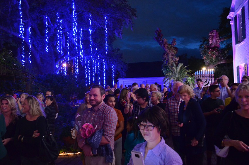 The crowd waits for the tree to be lit up.