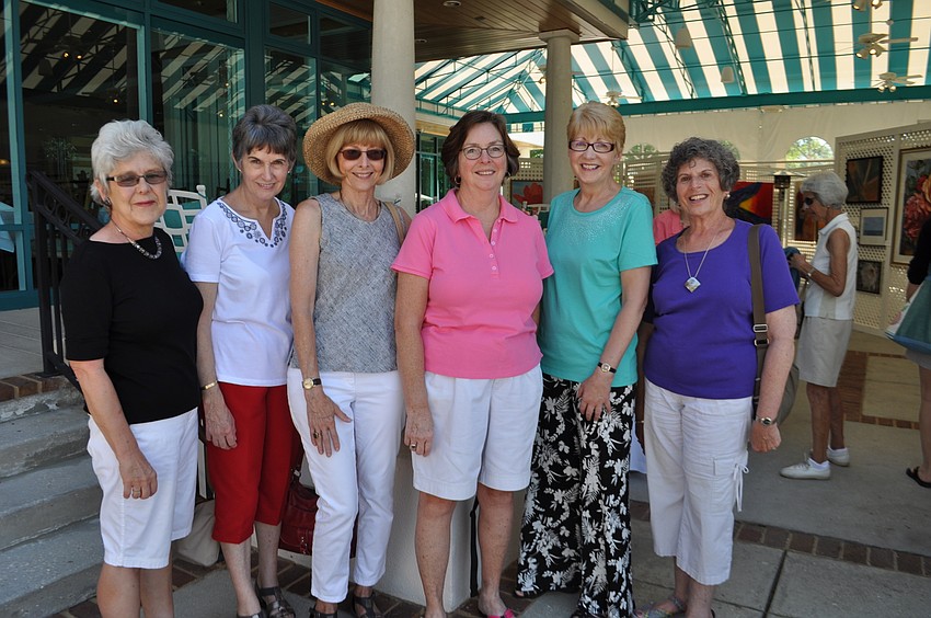 Ann Thompson, Anne Binnie, Connie Rose, Mary Lynne Naples, Jeanette Stelle and Janet Tobey enjoy the day together.
