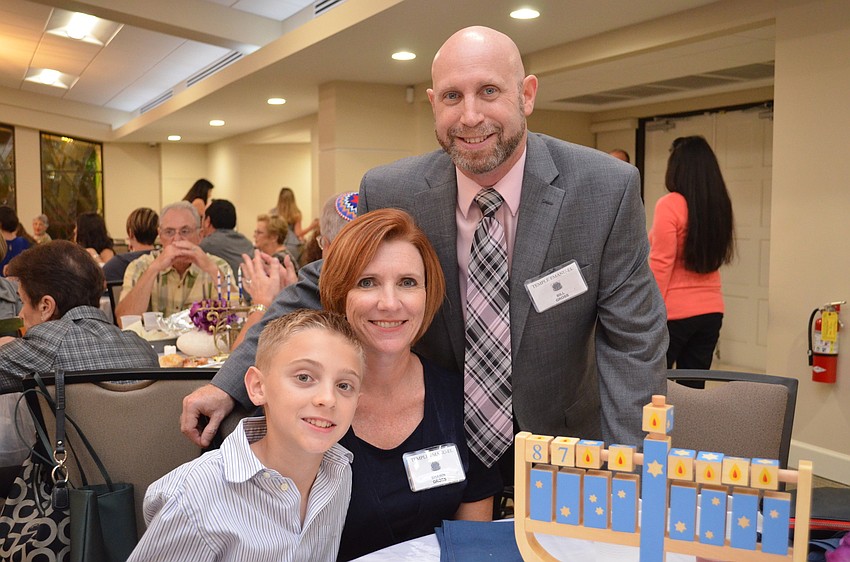 Dr. Bill Gross with Shawn Gross and their son Seth.