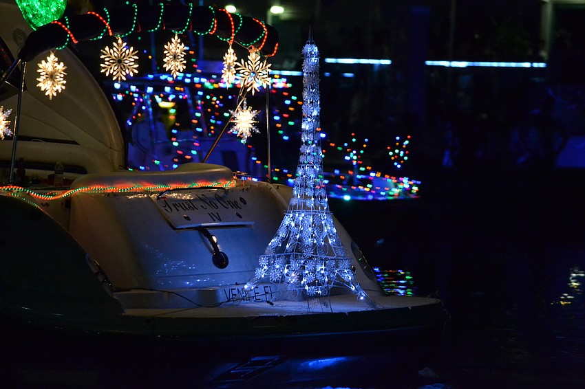 One of the entries included a nod to Paris with an Eiffel Tower on the backside of the boat.