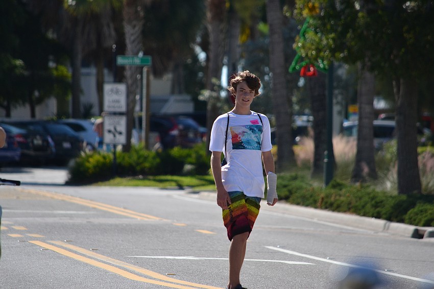 Kevin MacFarlane approaches the the end of his first lap.
