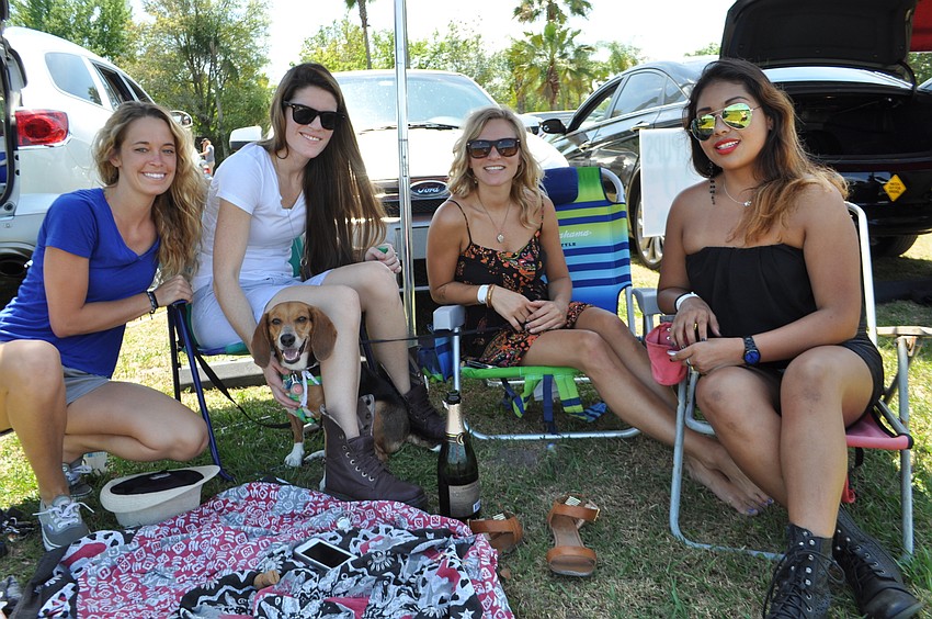 McKenzie Chadwel, Lauren Perchitti, Krystal Lyons and Miriam Esparza make sure to bring Lyons’ dog, Mako.