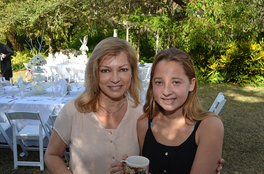 Eva and Charlotte Nelson