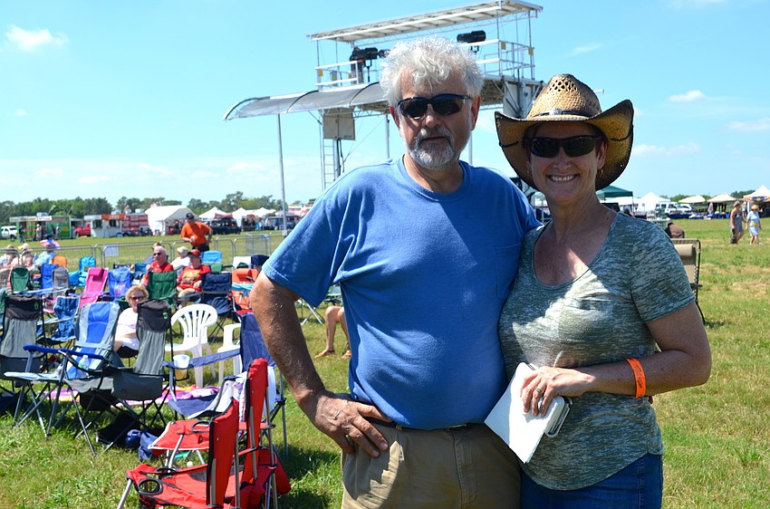 Trevor and Traci MacLaine are country music enthusiasts.